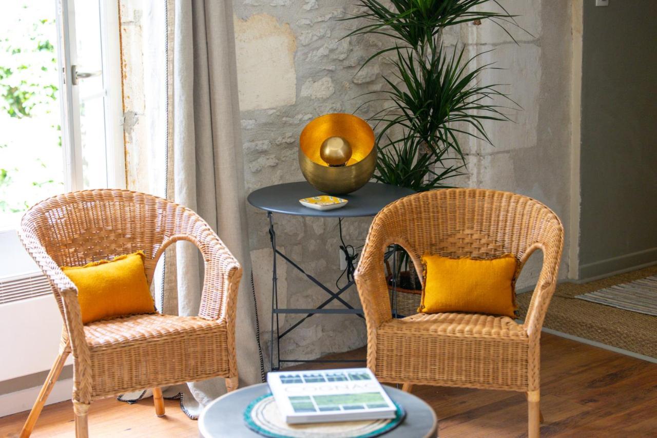 شقة Tour Du Palais #Terrasse #Vue كونْياك المظهر الخارجي الصورة